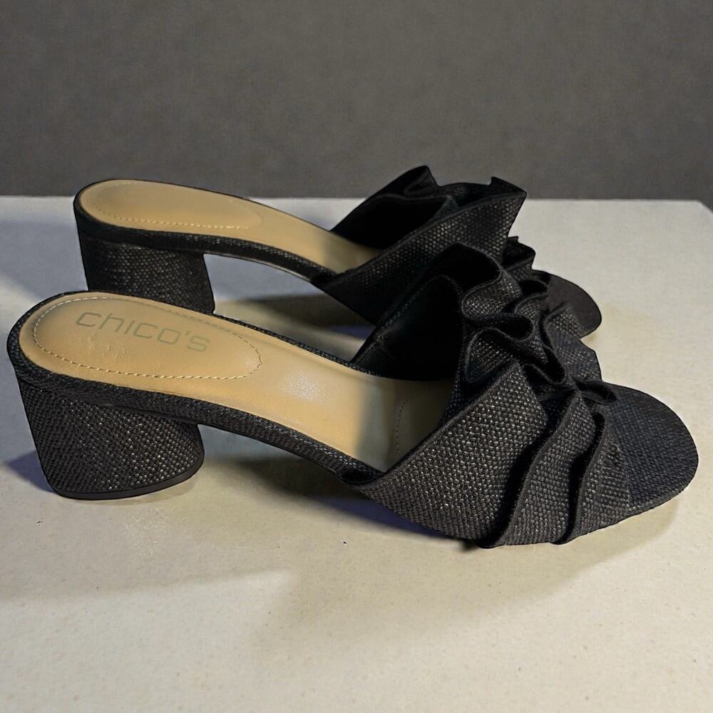 Chico’s Women’s Whitney Raffia Ruffled Sandal 2” Heel Shoes 9M Classic Black